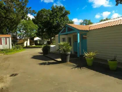 Emplacements 8 00000879459