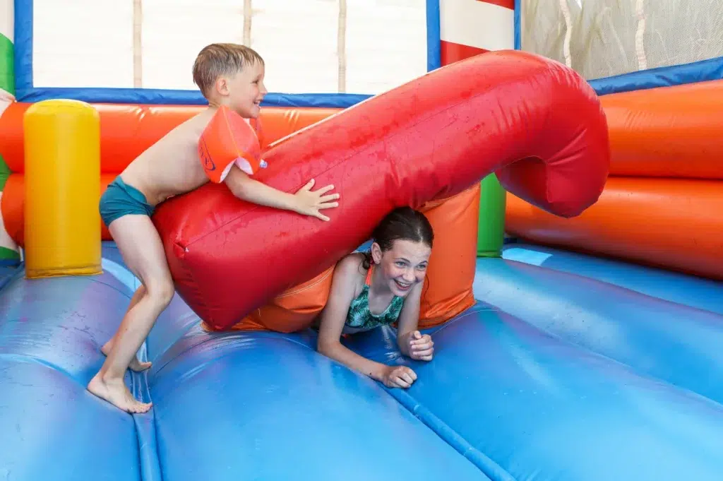 Le Parc de la Greve STRUCTURE GONFLABLE 4 07.06.23