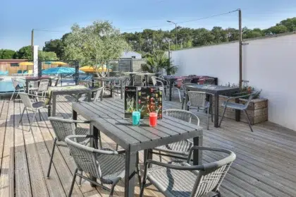 Services 10 Le Parc de la Greve TERRASSE 1 07.06.23