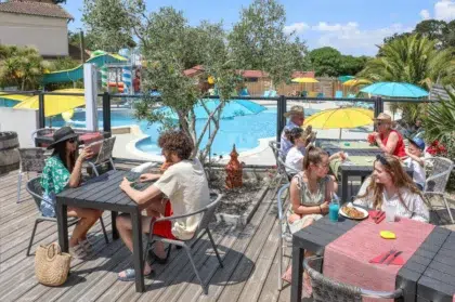 Services 11 Le Parc de la Greve TERRASSE 8 07.06.23